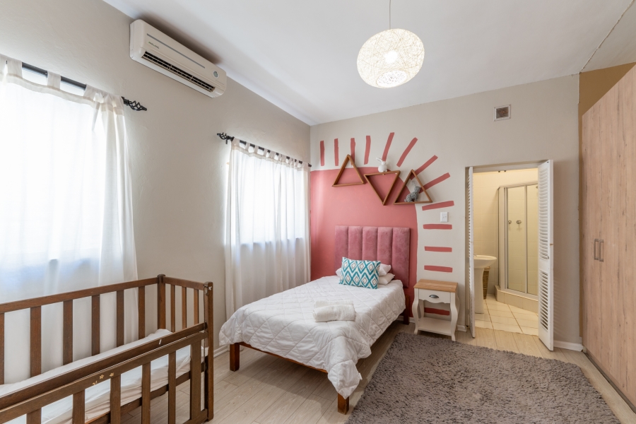 6 Bedroom Property for Sale in Paarl Central Western Cape